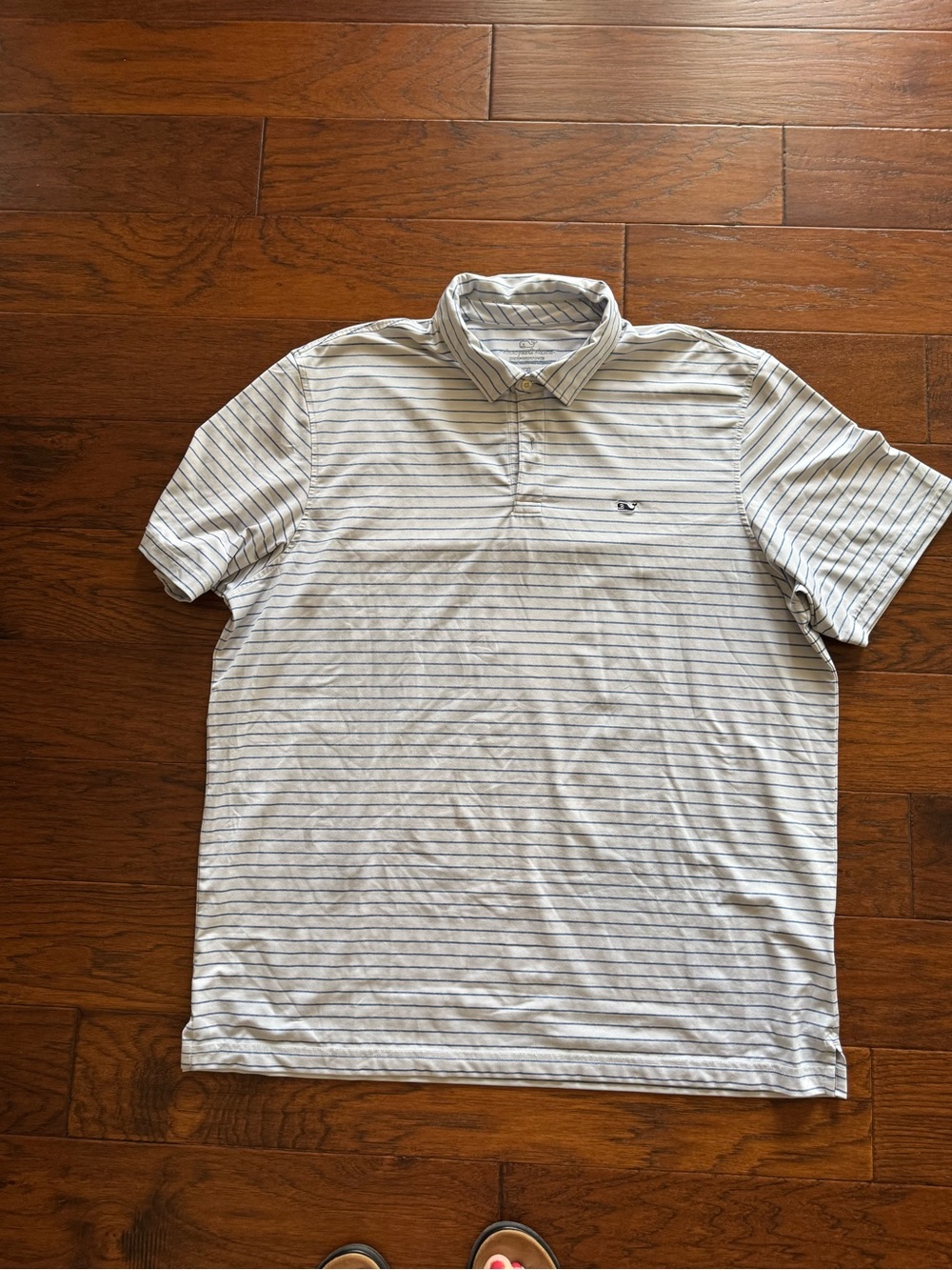 Men’s Vineyard Vines White Polo with Thin Navy Stripes